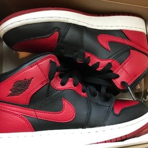 Jordan 1 Mid Banned (2020) (GS)